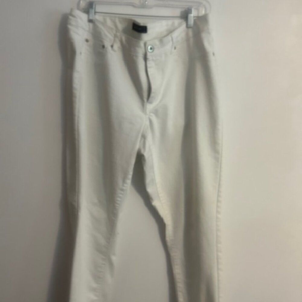 Ashley Stewart White 5 pocket denim skinny jeans, size 14